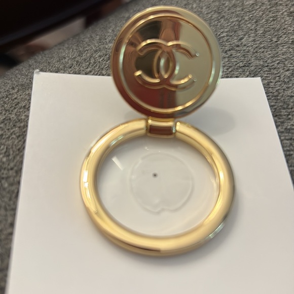 Chanel Beauté Elegant White Packaging brand new - Picture 4 of 4